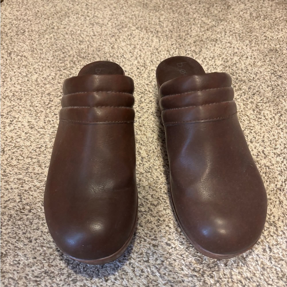 boc Brown Leather Mules with Ribbed Upper
